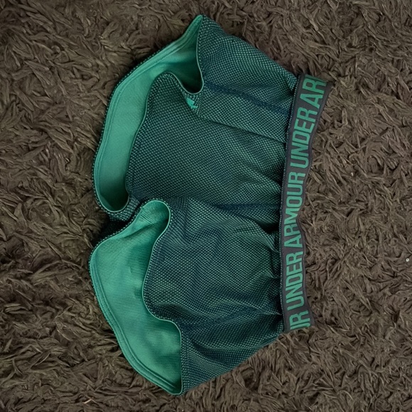 Under armour shorts - Picture 3 of 3